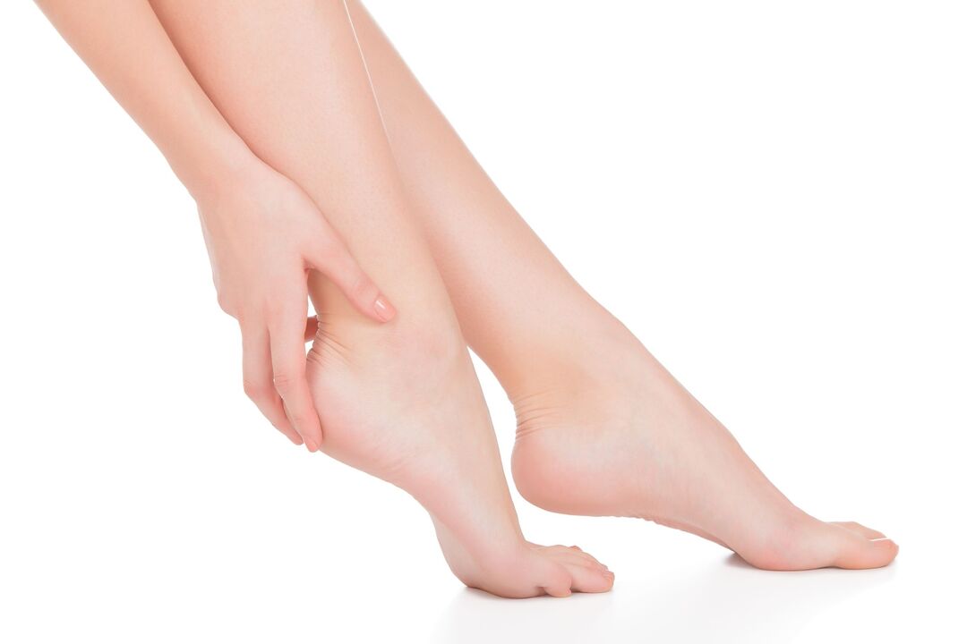Healthy arms and legs after using cream ZXCVBNMQWORT to treat fungi
